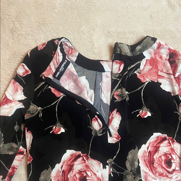 Karl Lagerfeld Black and Pink Rose Stretch Blouse with Bow and Zipper sz est L - Picture 9 of 10